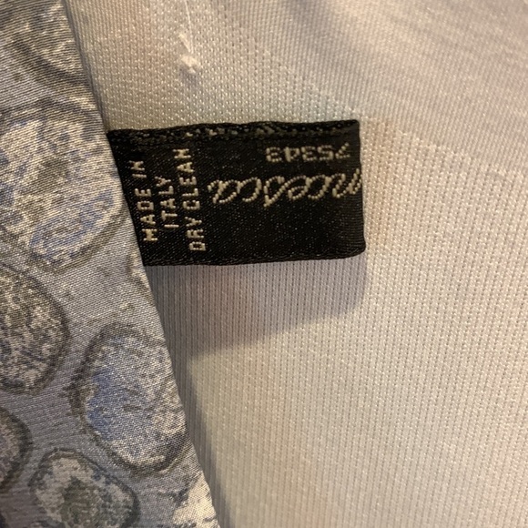 Francesca 💯 silk scarf in blueish grey hues in tiles with sexy fringe Italy made - Picture 7 of 13